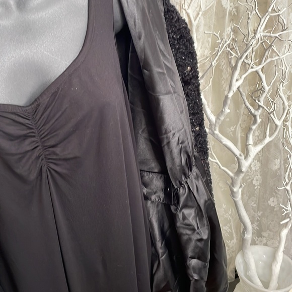 Deep Black Persian Cape Coat. Like Brand New 💕 - Picture 10 of 12